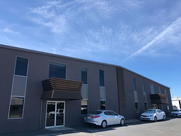 4361 Caterpillar Rd, Redding, CA 96003